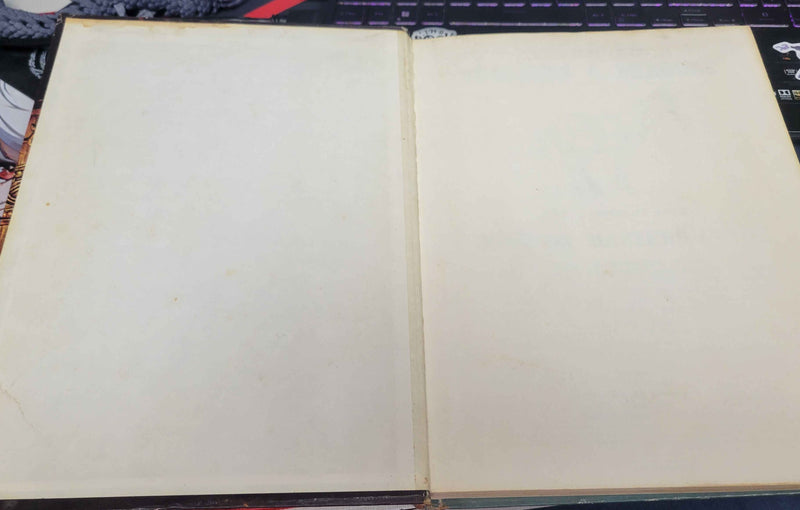 Advanced Dungeons & Dragons Dungeon Masters Guide (Used: Poor to Fair)
