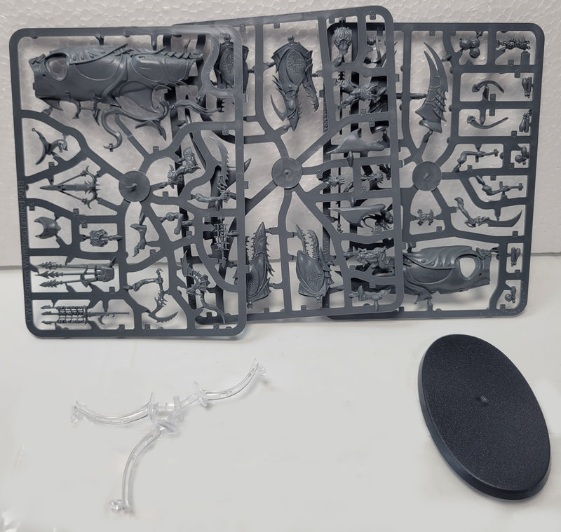 Akhelian Allopex (Used Miniature Sprues and Bases)