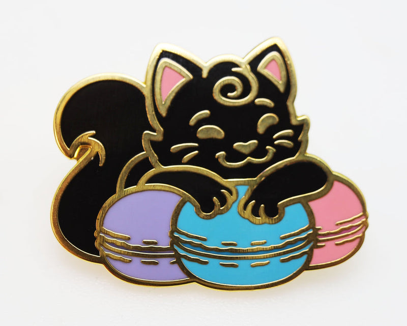 Pastry Pets: Macaron Cat - Pin & RPG Dice Set