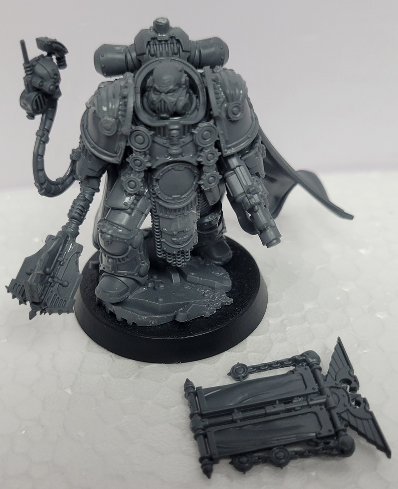 Legiones Astartes Centurion With Power Maul (Used - Assembled, Unpainted)