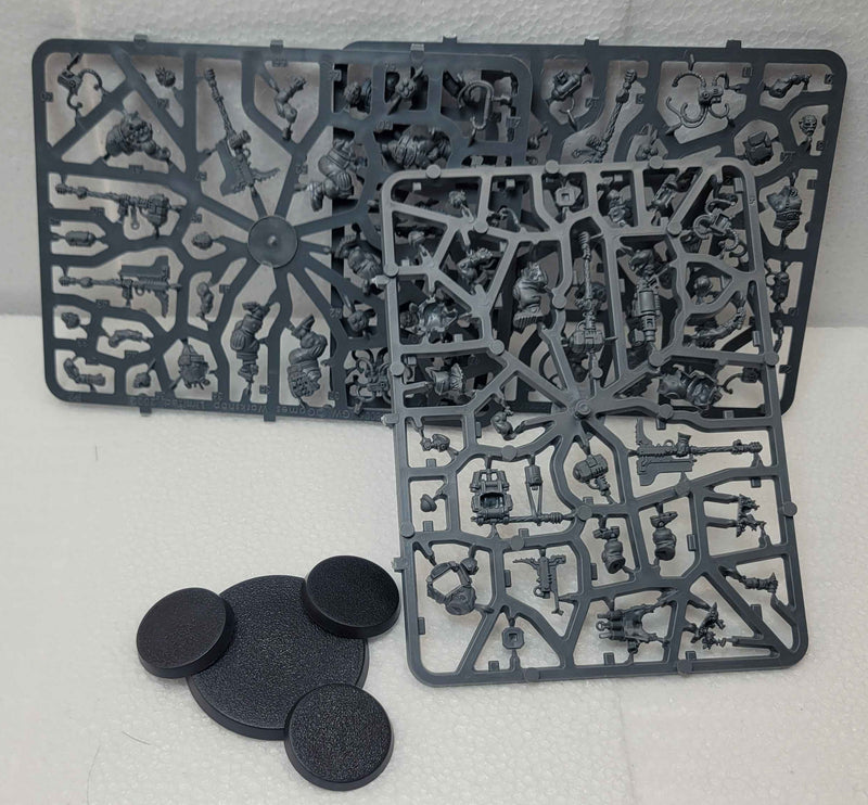 Leagues of Votann: Cthonian Beserks (Used: Sprues & Bases Only)