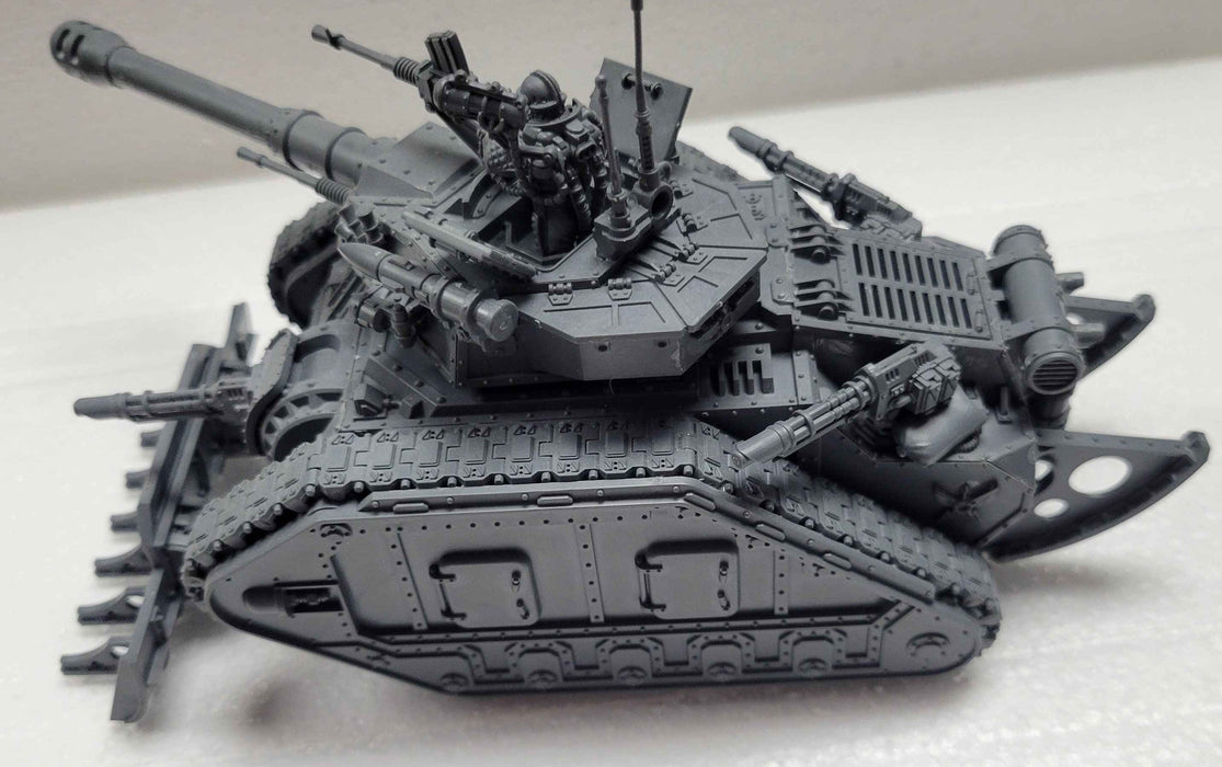 Solar Auxilia Leman Russ Strike/Command Tank - Used