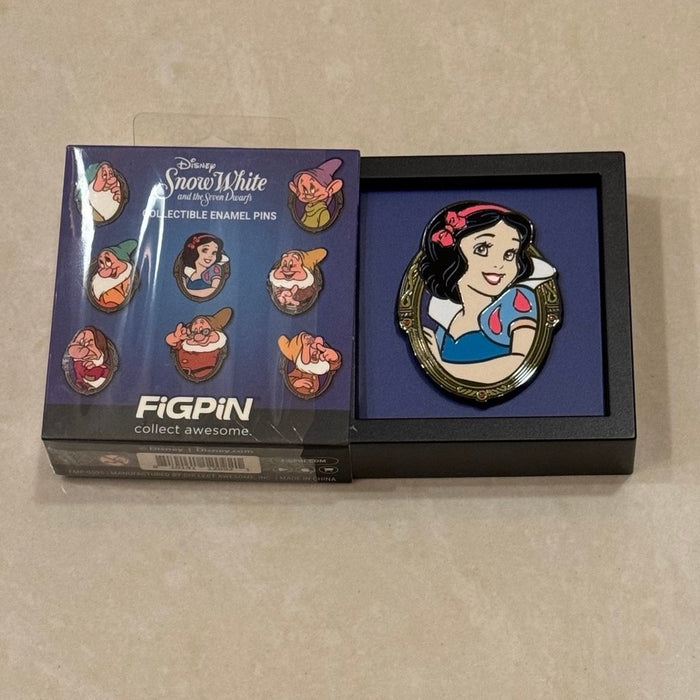 FiGPiN Snow White And The Seven Dwarfs Series