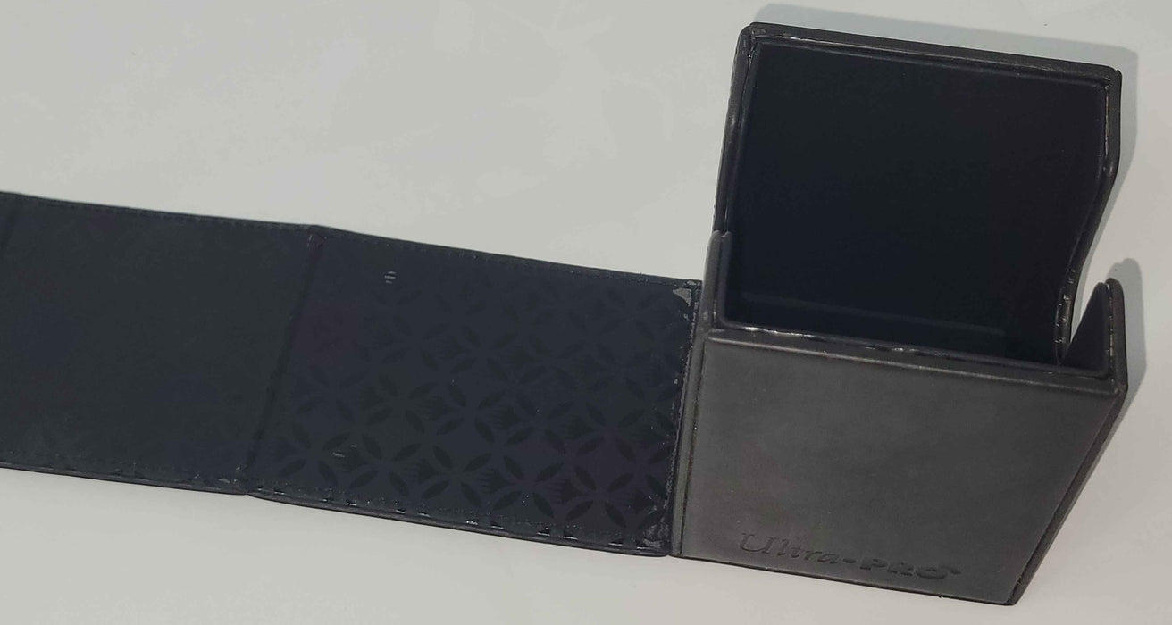 Ultra PRO: Alcove Flip Box - Swamp (Used)