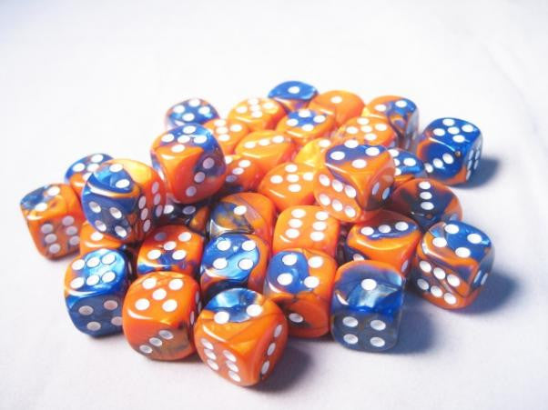 CHESSEX DICE: D6 -- 12MM GEMINI DICE BLUE-ORANGE WITH WHITE;36CT (CHX26852)