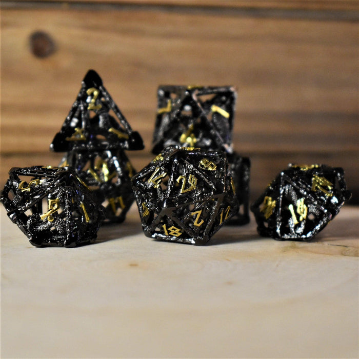 Legends Of Vahalla Metal Dice - Black And Gold