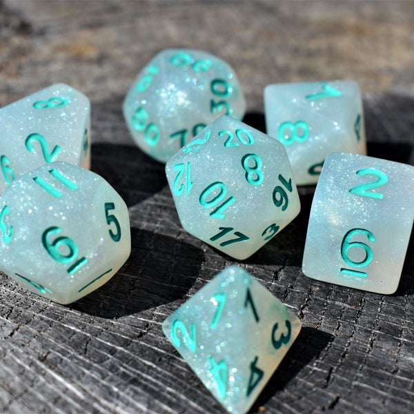 Green Unicorn Spit Dice Set