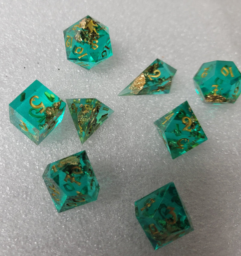 Yeti's Place Dungeon RPG Sharp Dice Set - Green and Copper