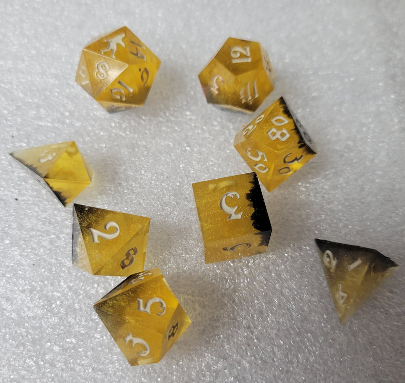 Yeti's Place Dungeon RPG Sharp Dice Set - Yellow and Black